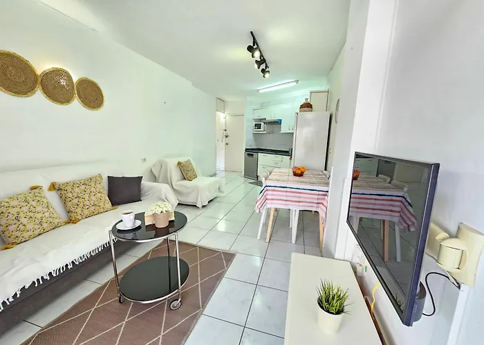 New Ocean Symphony With Terrace, Cristianos, Tenerife *