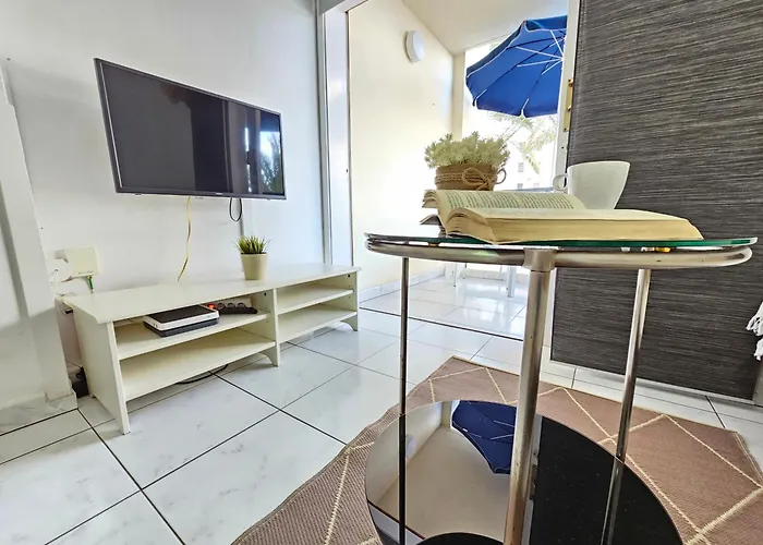 New Ocean Symphony With Terrace, Cristianos, Tenerife شقة أرونا